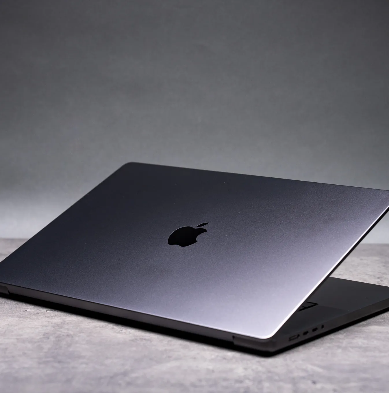 Apple will reportedly debut its first touchscreen MacBook in three weeks